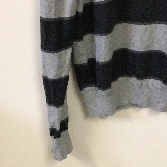 Tommy Hilfiger VGUC. Dark and light grey striped sweater, Cotton. Size L - Picture 4 of 11